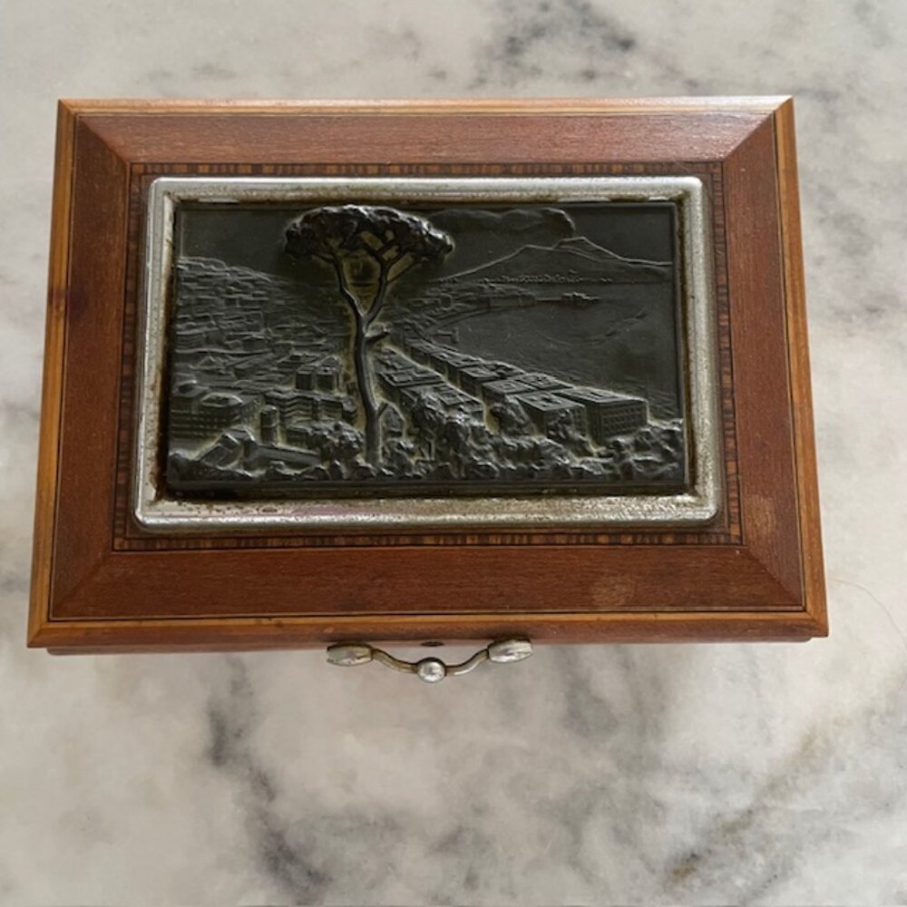 VINTAGE Thorens Musical Wood Jewelry Box - Blue Lining - WORKS